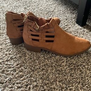 Ankle boots